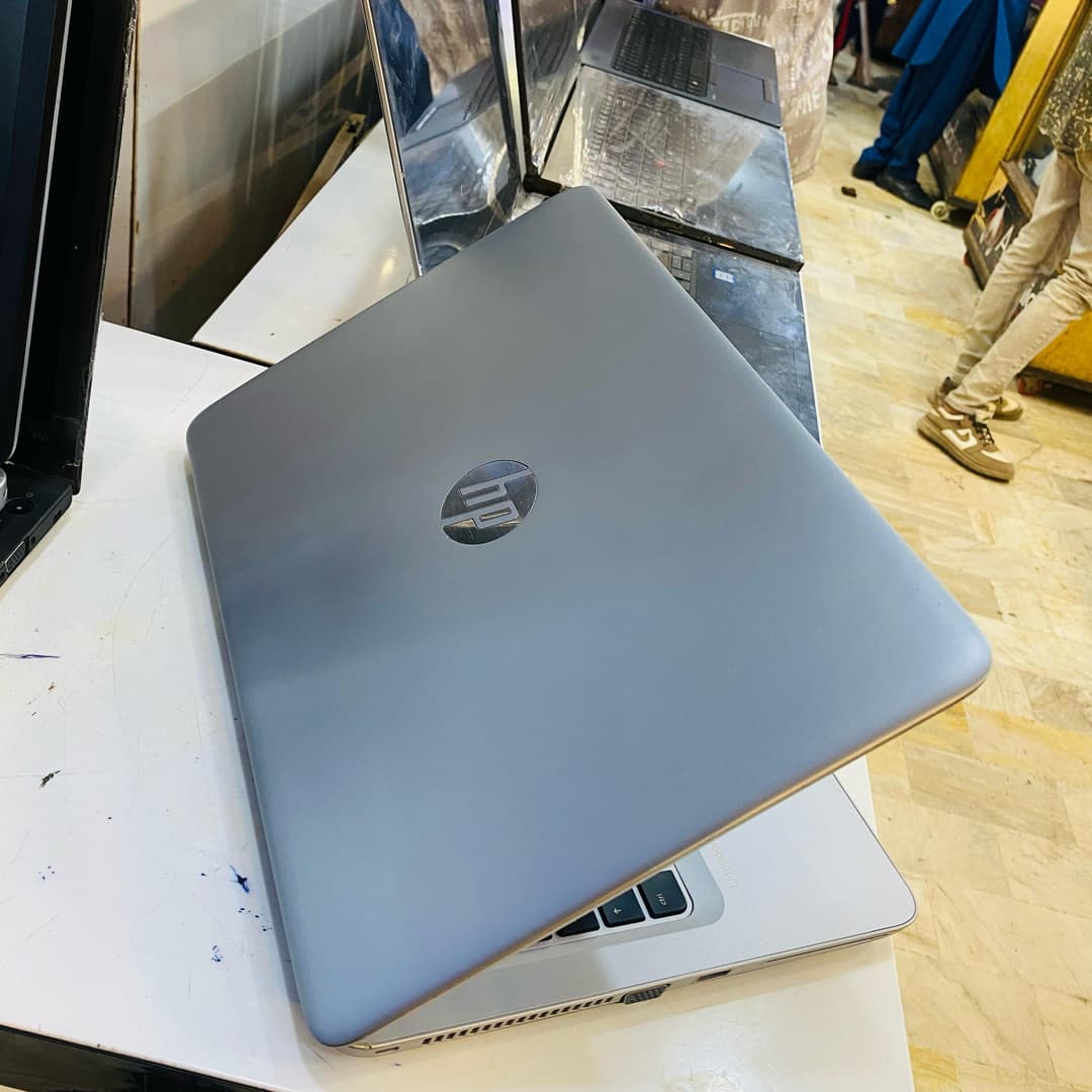 Hp elite book 840G3 - 4