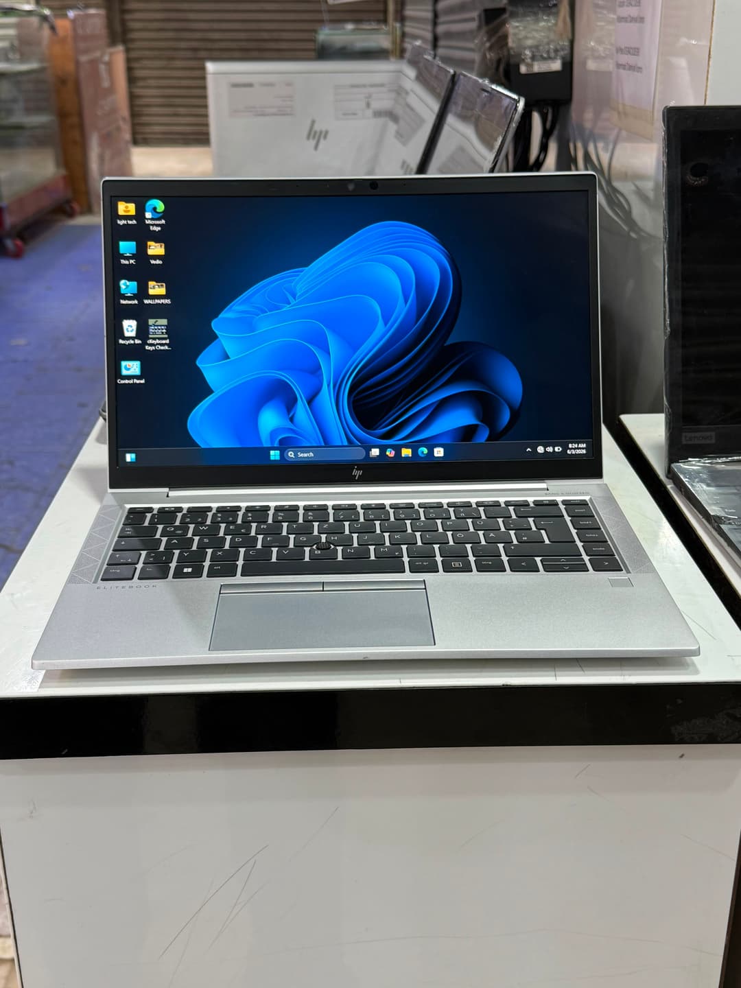 Hp Elite book 840G7 - 1